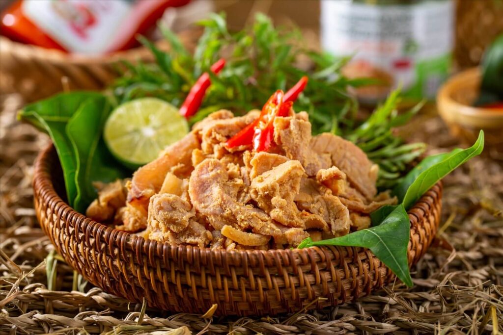 Đặc sản thịt chua Phú Thọ