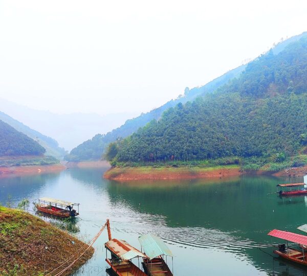 HỒ LY – VIÊN NGỌC XANH GIỮA NÚI RỪNG PHÚ THỌ